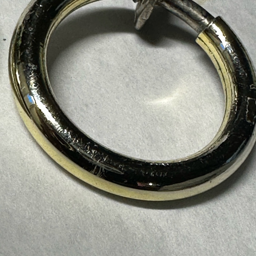 Vintage two tone metal Hoop Earrings - Picture 8 of 9